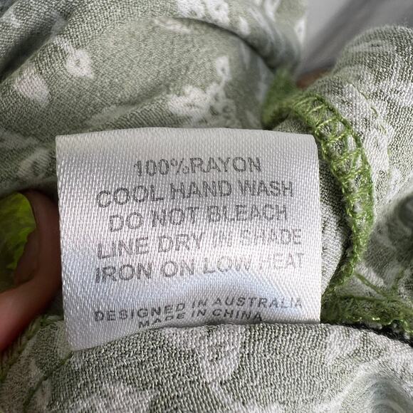 Kivari Gracie Midi Dress Green Rayon Printed Floral - Picture 8 of 14